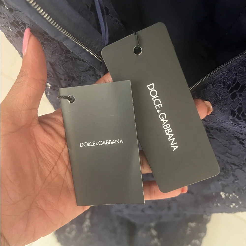 SOLD!  💕 NWT Dolce & Gabbana $4995 Floral Embroidered Lace in Navy - Picture 11 of 12